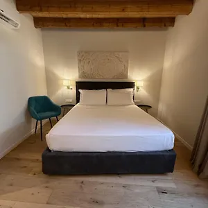 Affittacamere Malvezzi24 Boutique, Desenzano del Garda