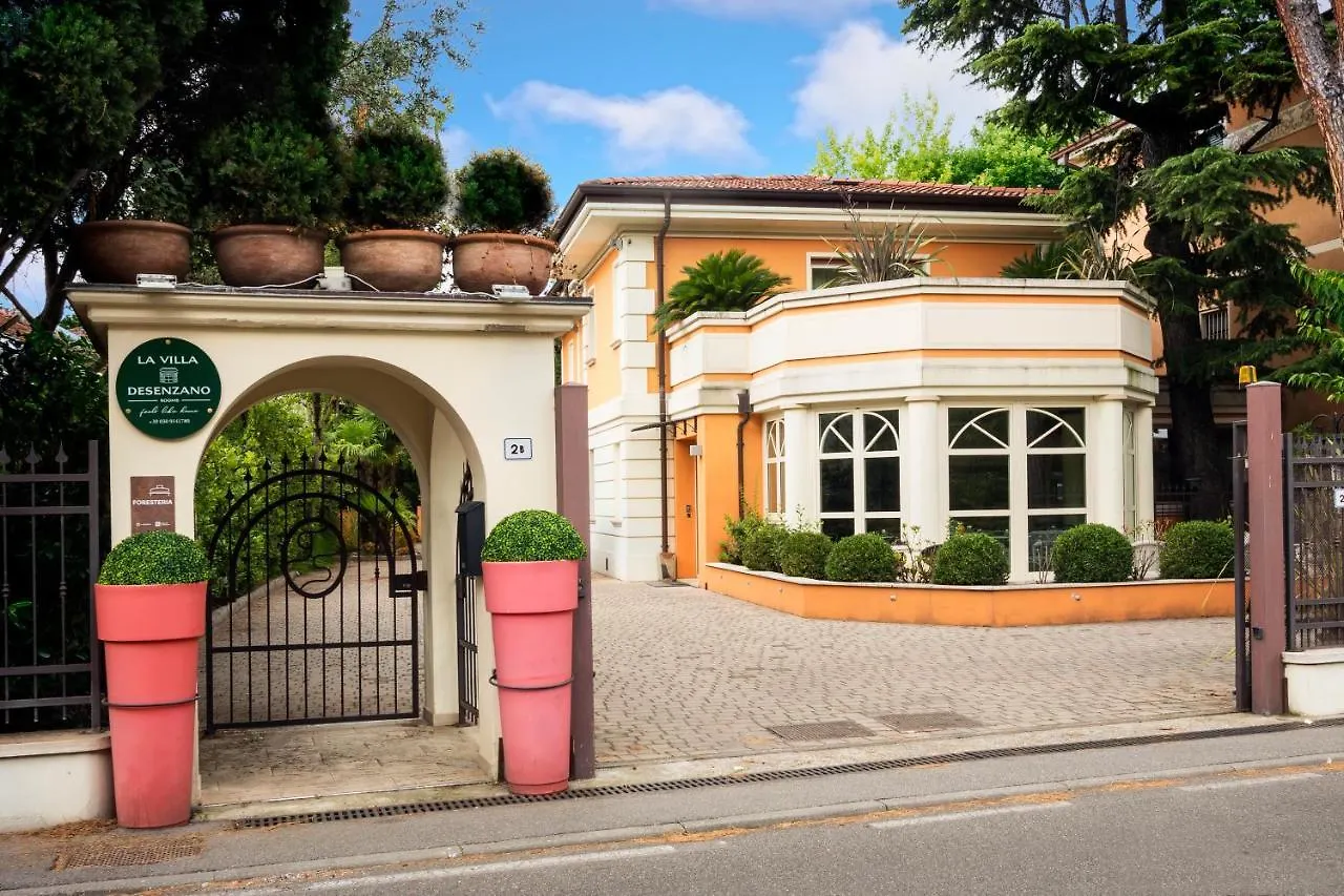 דסנזאנו דל גארדה La Villa Desenzano 0*, דסנזאנו דל גארדה