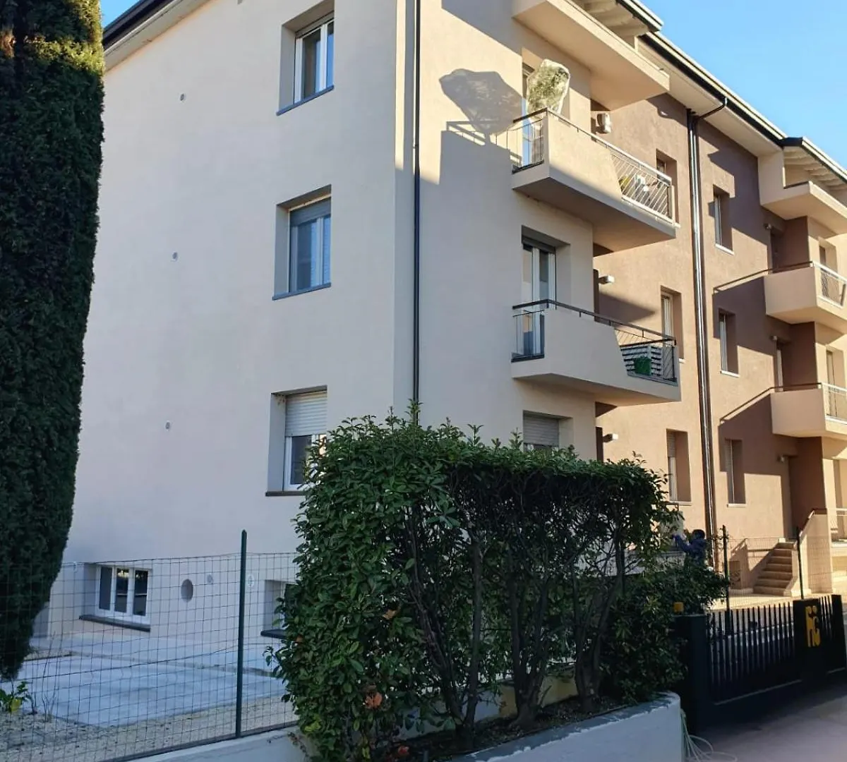 דסנזאנו דל גארדה La Villa Desenzano לינה וארוחת בוקר