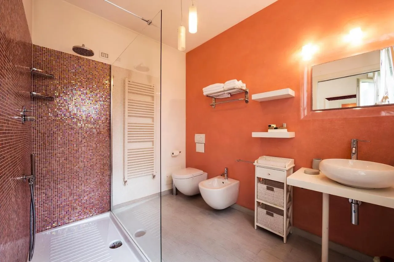 Bed & Breakfast La Villa Desenzano Desenzano del Garda Italy